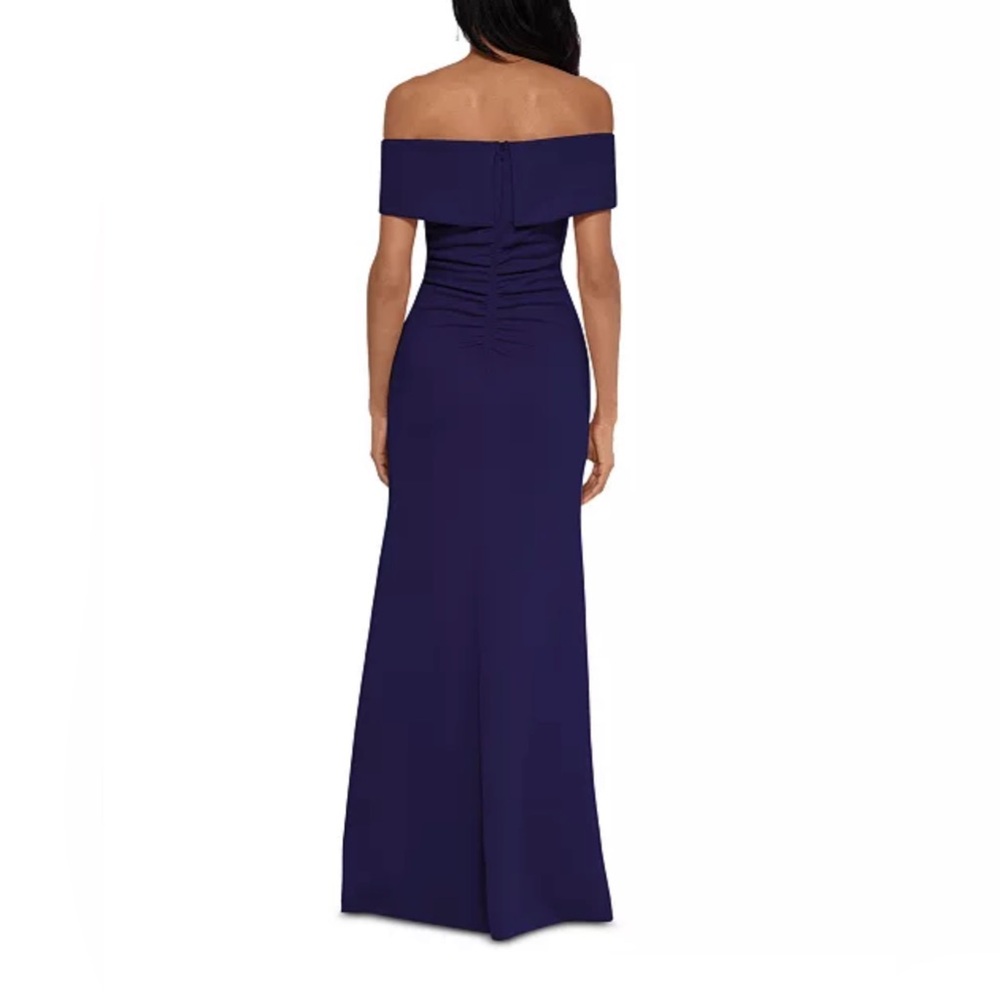 XSCAPE
Off-The-Shoulder Ruched Gown - Picture 3 of 5
